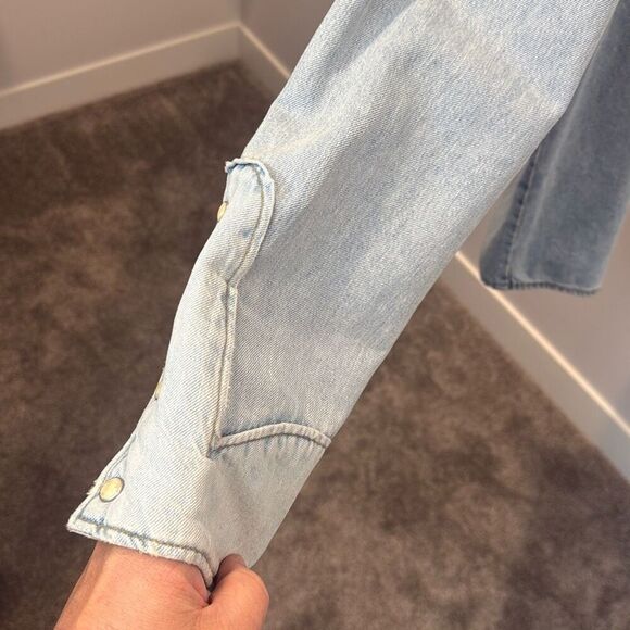 Zara x Barbie Men’s Light Denim Embroidered Western Snap Button Shirt Large NWT - Picture 7 of 15